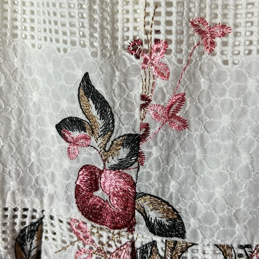 Antonio Melani White Floral Embroidery Skirt Size 4 - Picture 6 of 7